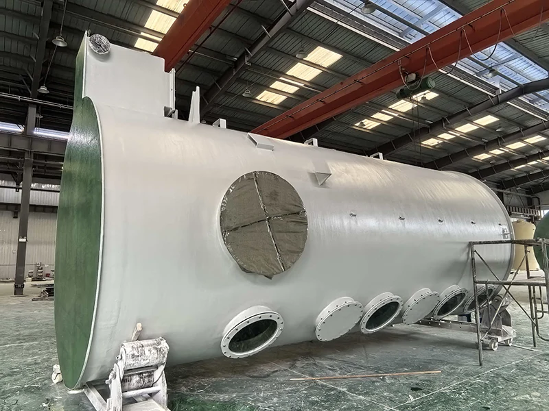 Machine en plastique renforcé de fibre de verre