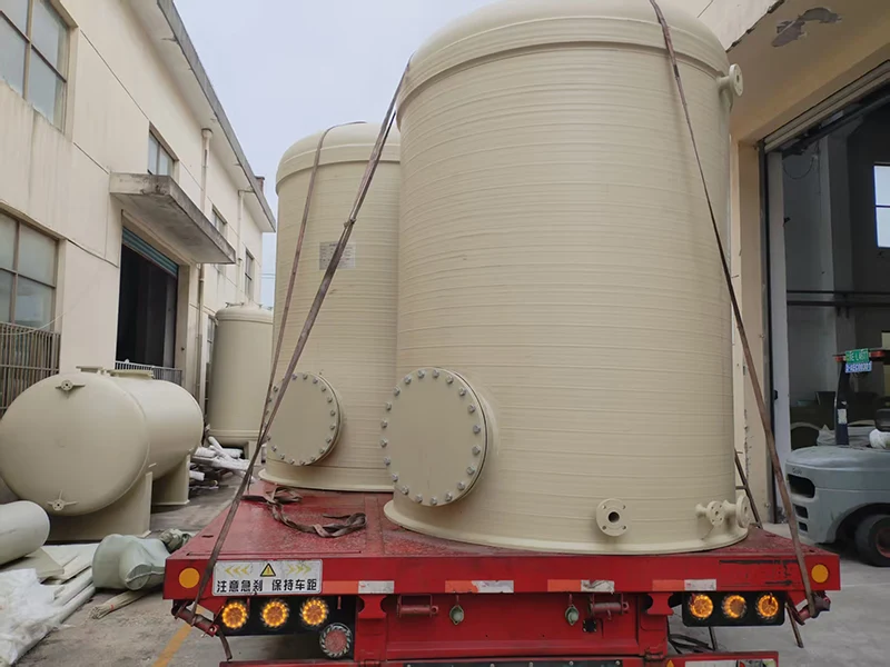 Réservoir de stockage de produits chimiques en plastique